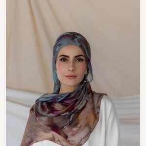 Vela Watercolor Floral in Mini